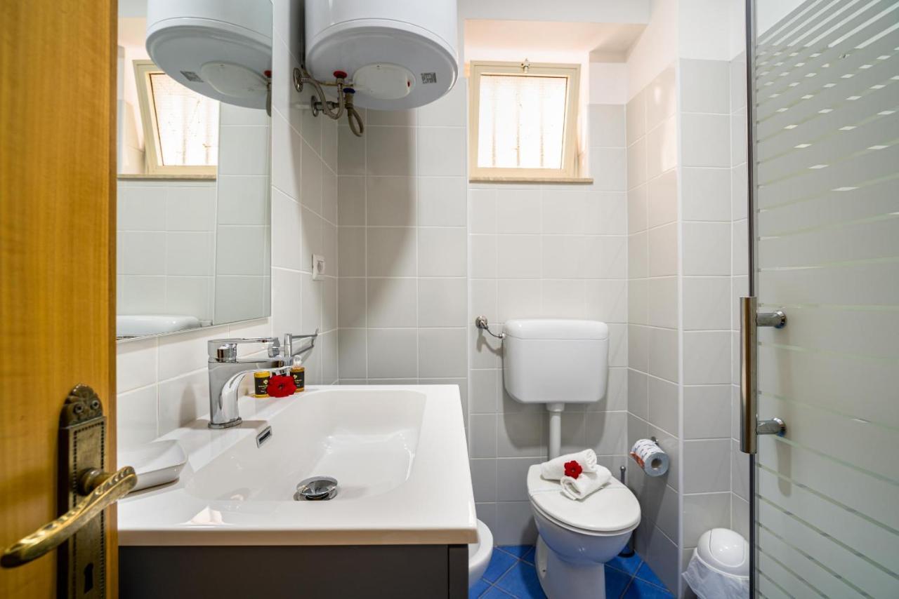 Loft Baia Di Letojanni Apartment Luaran gambar