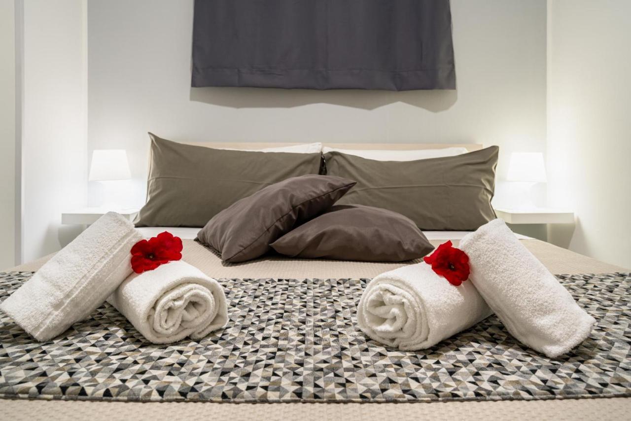 Loft Baia Di Letojanni Apartment Luaran gambar
